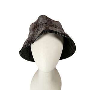 Steve Madden Women's Reversible Plaid Bucket Hat - NWT
